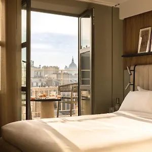 Notre Dame Hotel